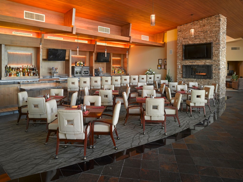 Lobby Bar at Desert Willow Golf Resort