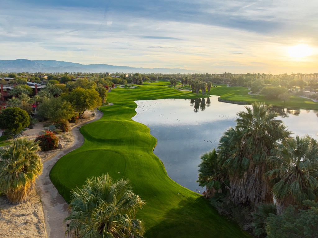 Hole 9 Mountain View at Desert Willow Golf Resort